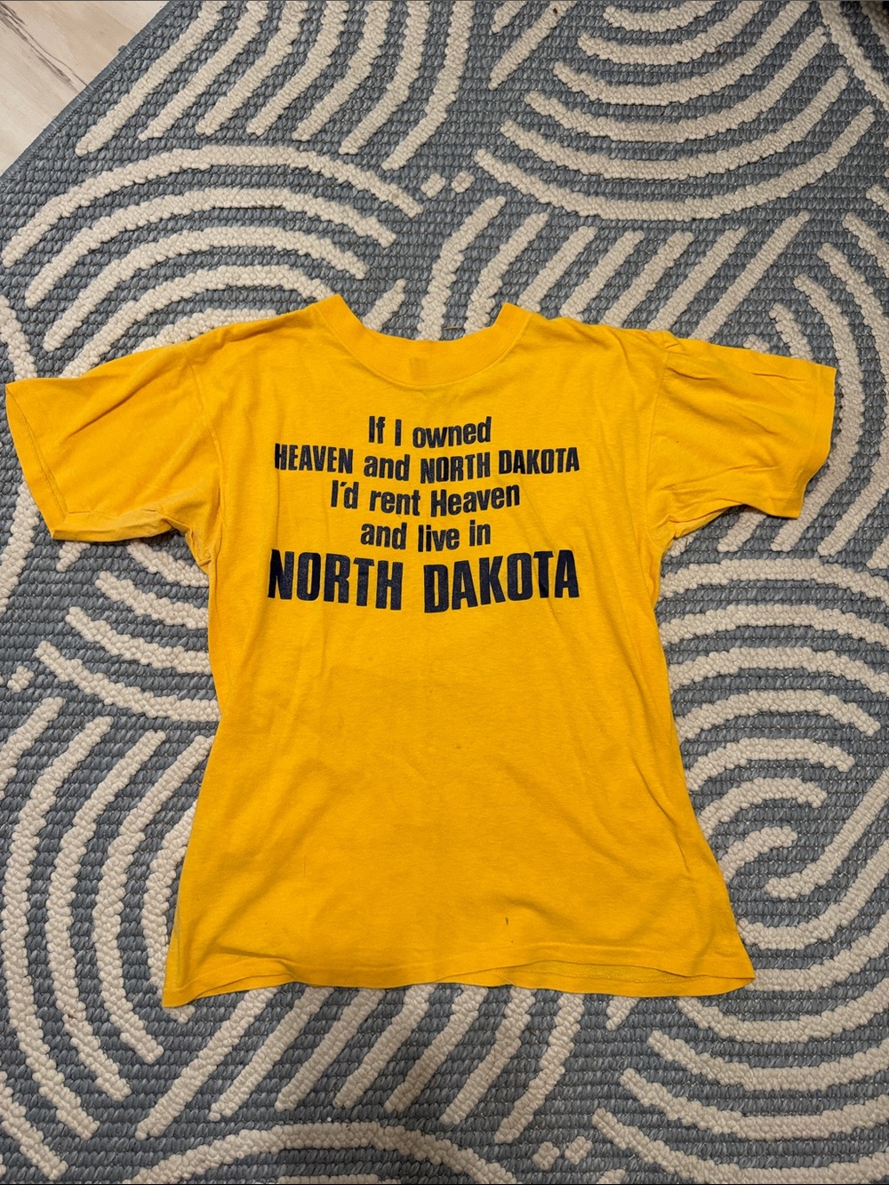 Vintage 70s 80s Artex North Dakota Yellow Graphic Baby Tee Medium